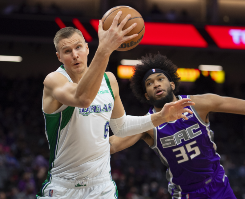  福克斯压哨绝杀国王险胜开拓者保留希望